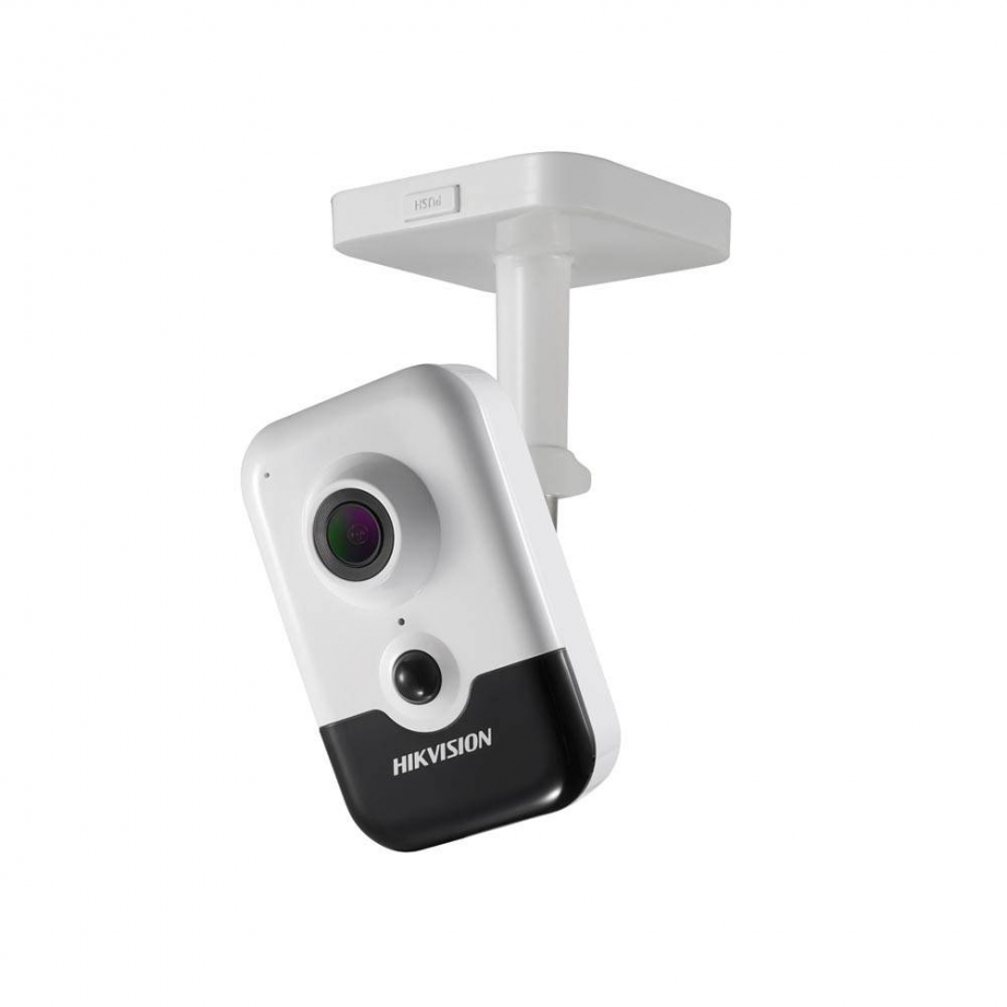 HikVision 2 MP PIR компактная камера DS-2CD2421G0-IW F2.8
